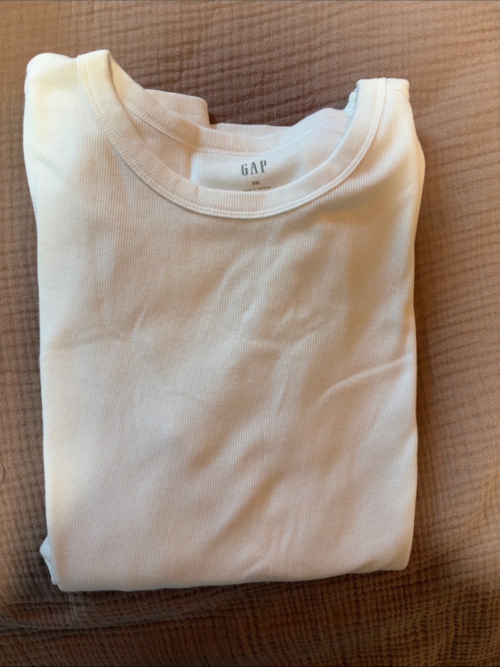 GAP White Ribbed Crewneck Tee